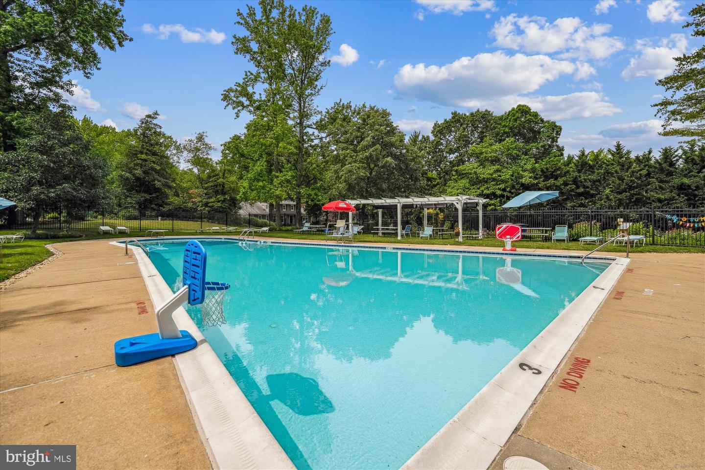 Annapolis, Maryland, 21403, United States, 5 Bedrooms Bedrooms, ,3 BathroomsBathrooms,Residential,For Sale,1839028