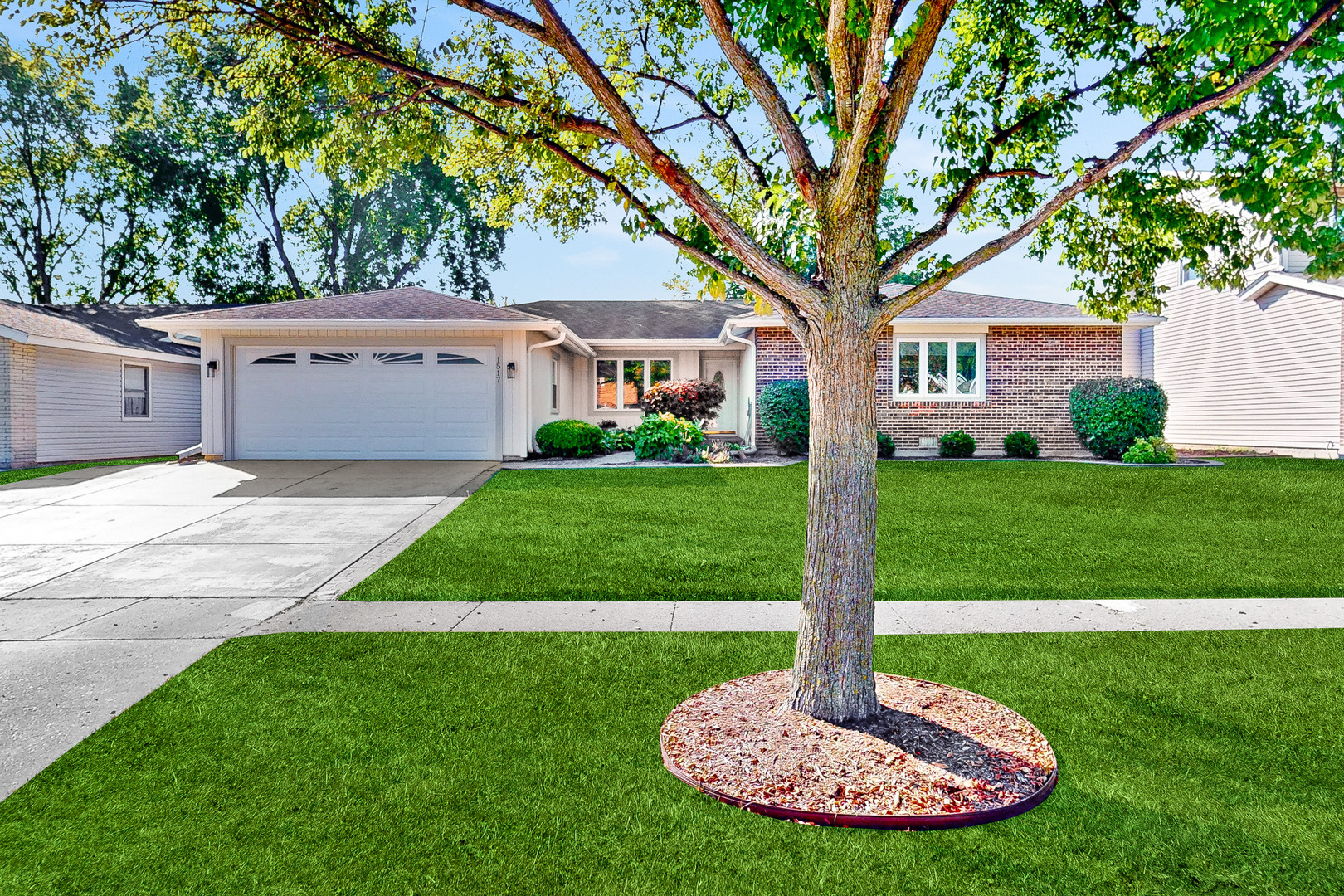 Elk Grove Village, Illinois, 60007, United States, 4 Bedrooms Bedrooms, ,2 BathroomsBathrooms,Residential,For Sale,1979960