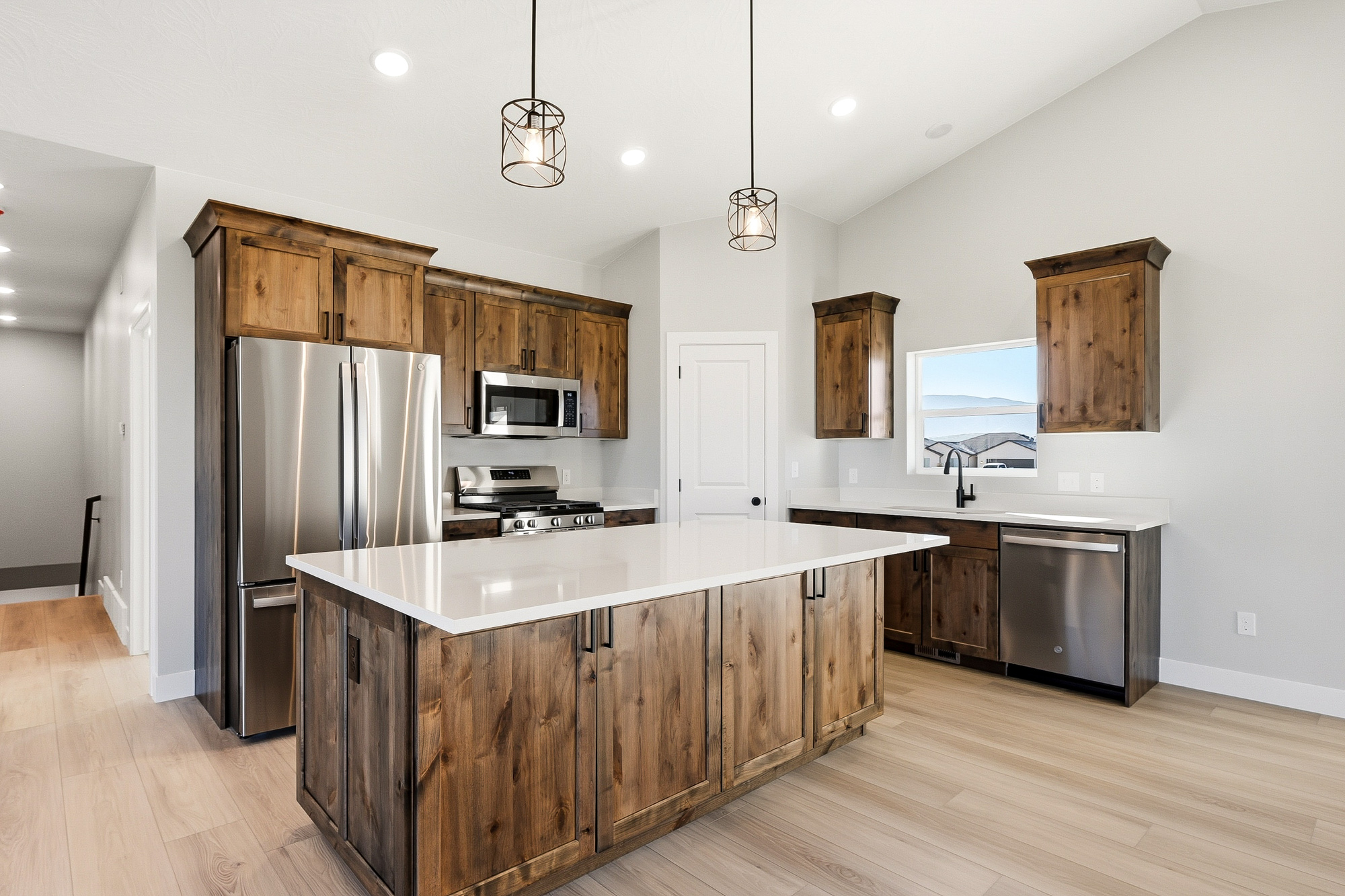 Cedar City, Utah, 84720, United States, 6 Bedrooms Bedrooms, ,4 BathroomsBathrooms,Residential,For Sale,1978281