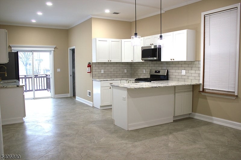 Elizabeth City, New Jersey, 07208, United States, 5 Bedrooms Bedrooms, ,4 BathroomsBathrooms,Residential,For Sale,2011713