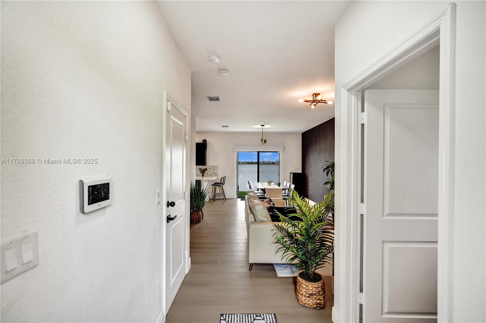 Miami, Florida, 33179, United States, 3 Bedrooms Bedrooms, ,3 BathroomsBathrooms,Residential,For Sale,1784236