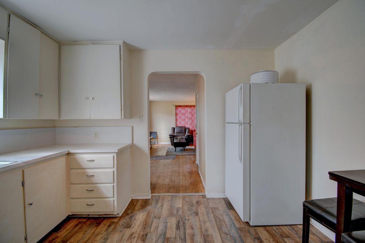 Albuquerque, New Mexico, 87106, United States, 4 Bedrooms Bedrooms, ,3 BathroomsBathrooms,Residential,For Sale,1963751