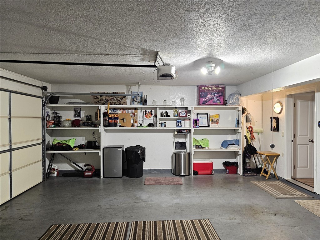 Lake Havasu, Arizona, 86403, United States, 2 Bedrooms Bedrooms, ,2 BathroomsBathrooms,Residential,For Sale,2002226