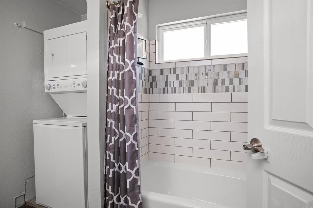 Valley Center, California, 92082, United States, 5 Bedrooms Bedrooms, ,4 BathroomsBathrooms,Residential,For Sale,1793964