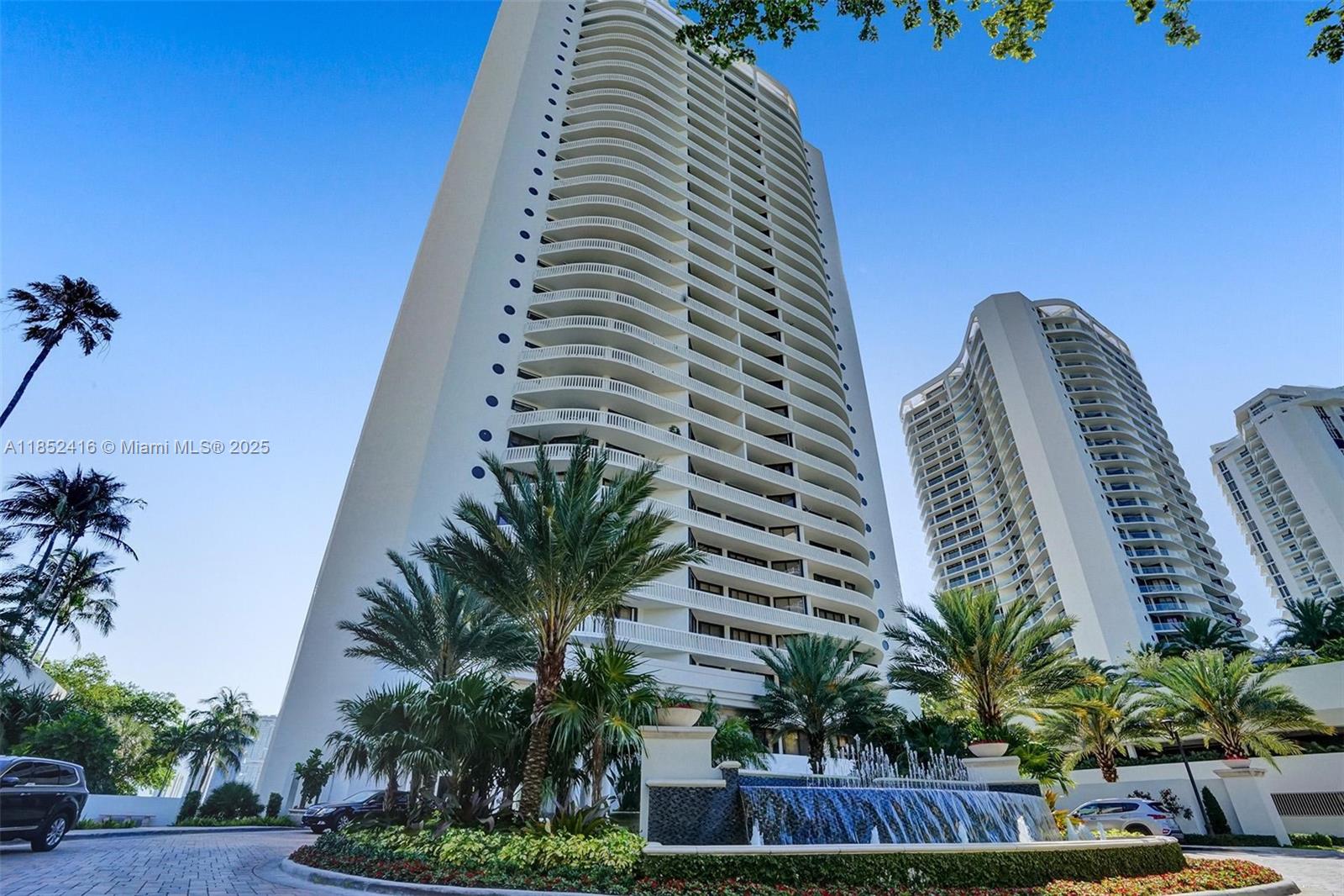 Aventura, Florida, 33160, United States, 2 Bedrooms Bedrooms, ,2 BathroomsBathrooms,Residential,For Sale,1908506