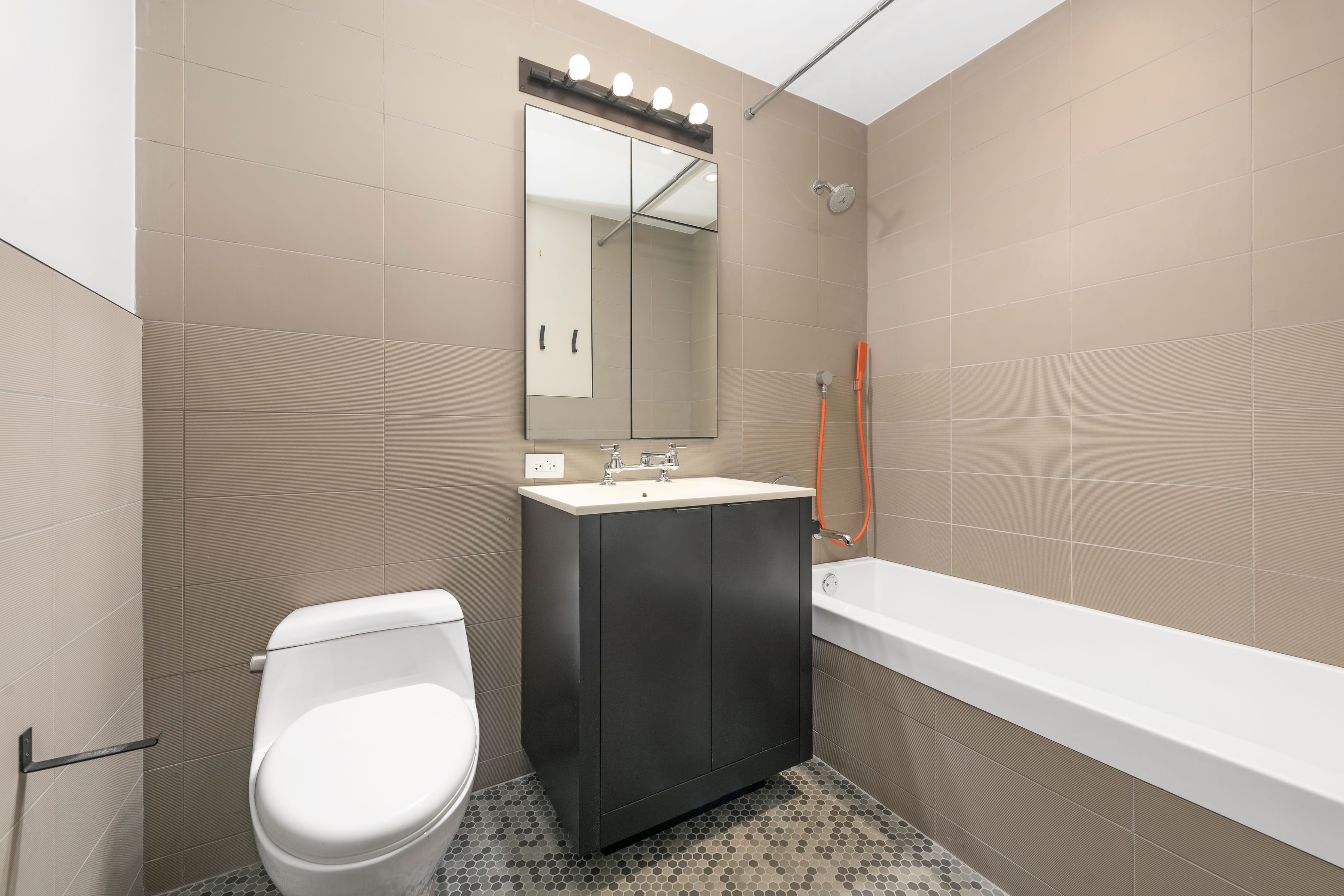  Two Bedroom Condo in West Chelsea - 物件實景