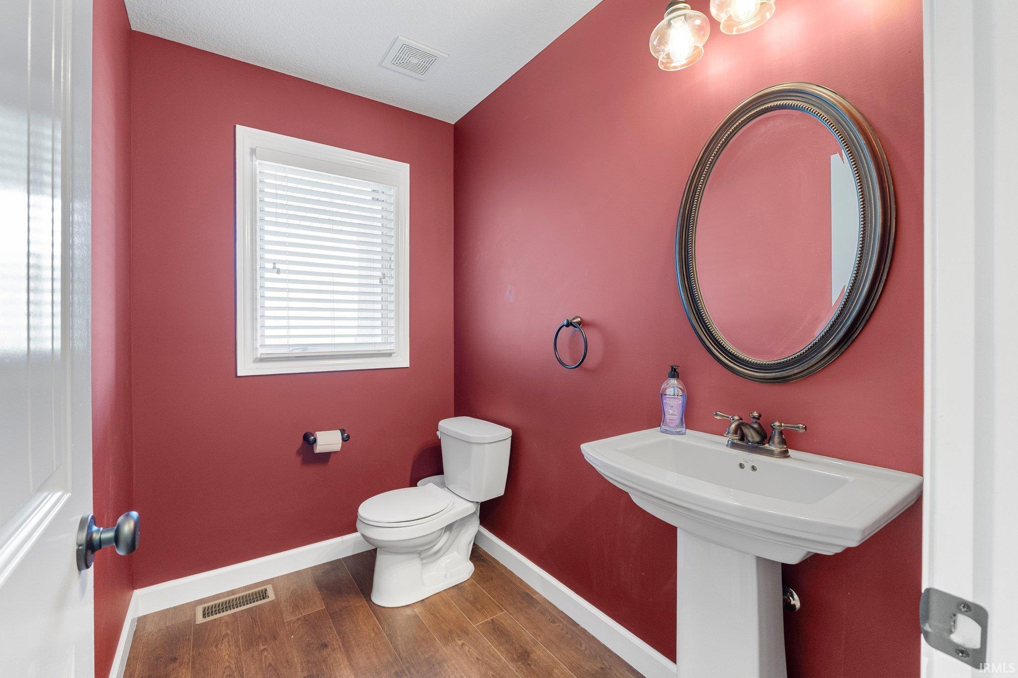 Fort Wayne, Indiana, 46825-7408, United States, 4 Bedrooms Bedrooms, ,5 BathroomsBathrooms,Residential,For Sale,1975267