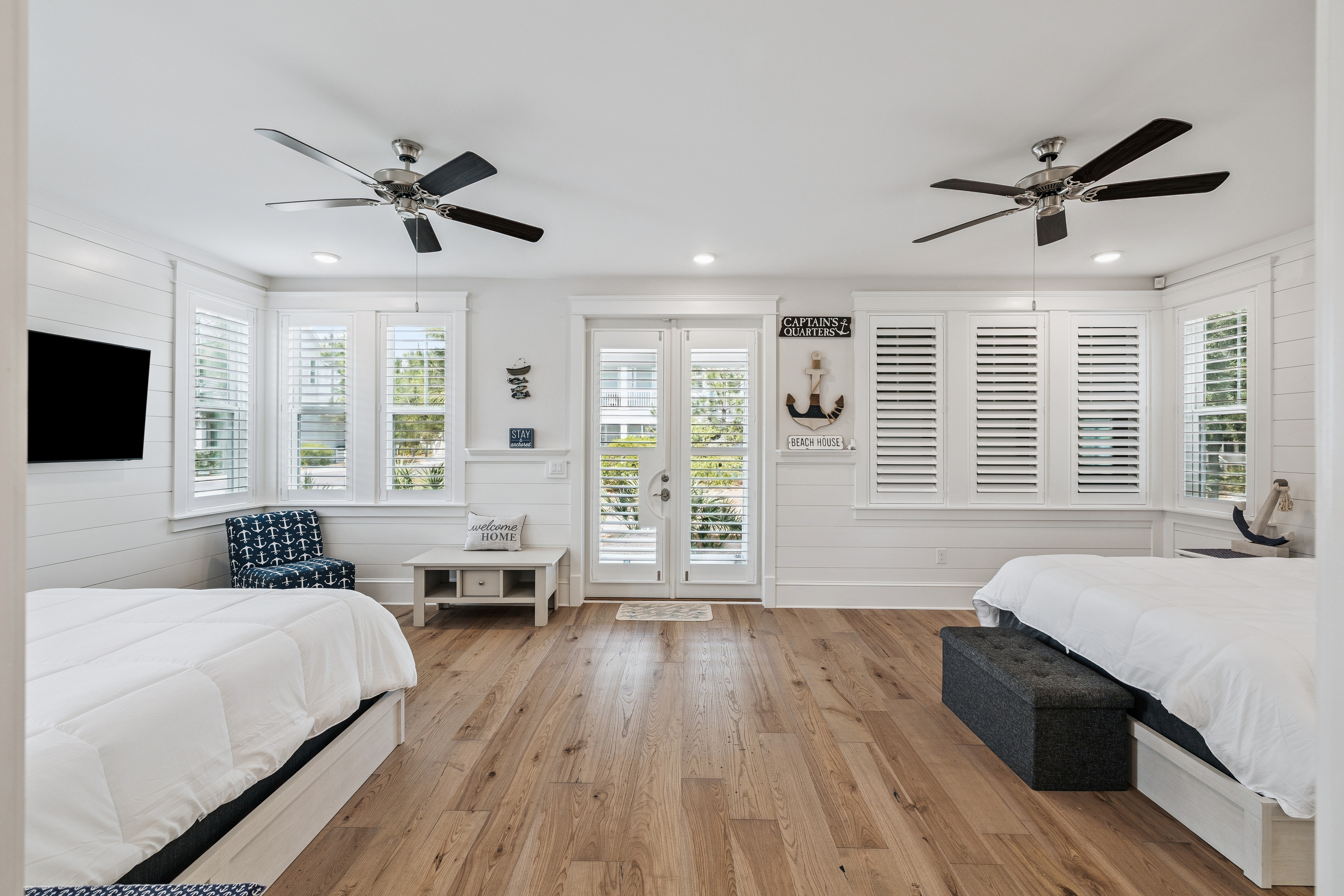  Spacious 3-Level Home With Elevator & Steps to Community Pool - 物件實景