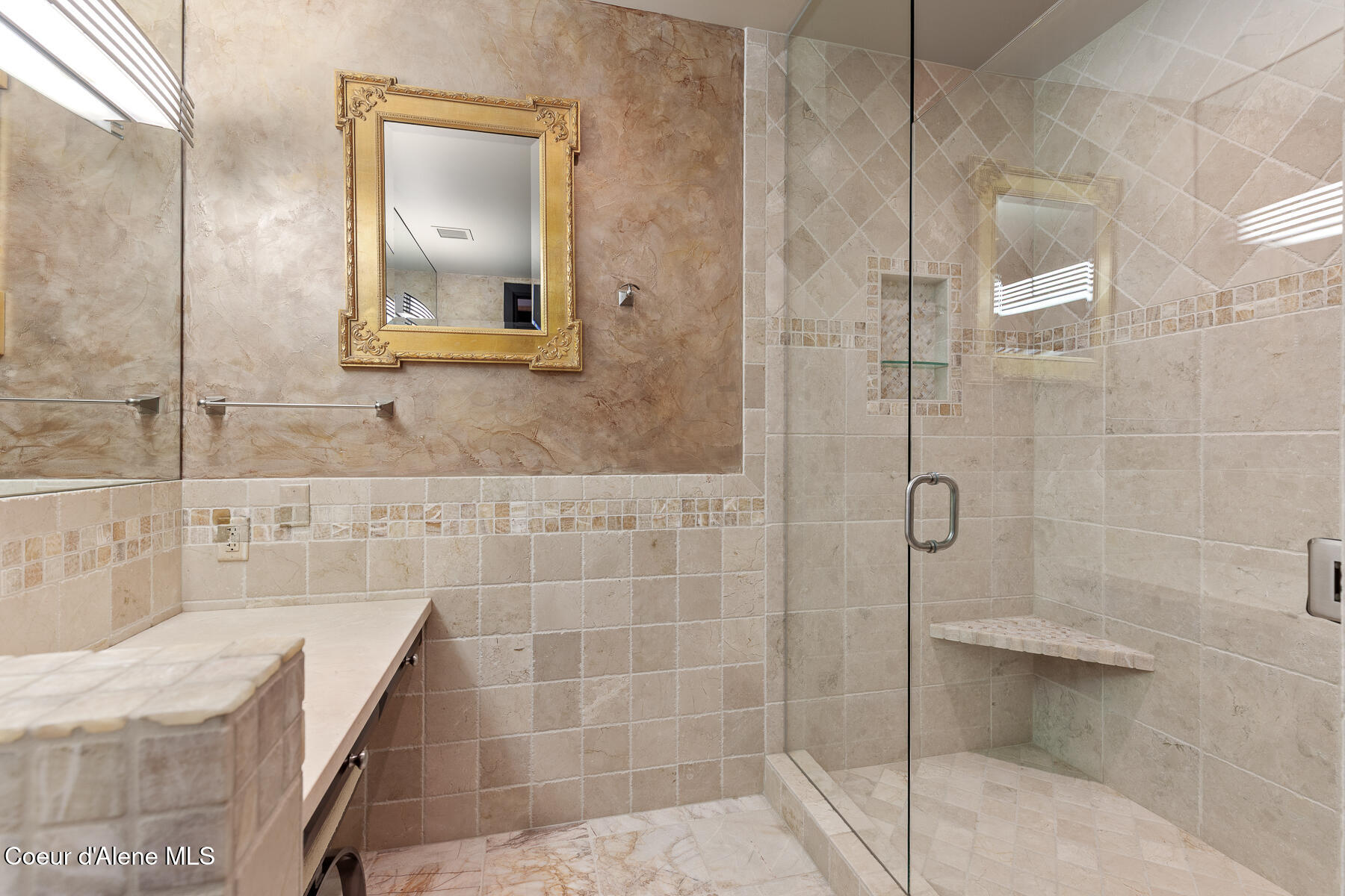 Coeur d'Alene, Idaho, 83814, United States, 4 Bedrooms Bedrooms, ,Residential,For Sale,2010702