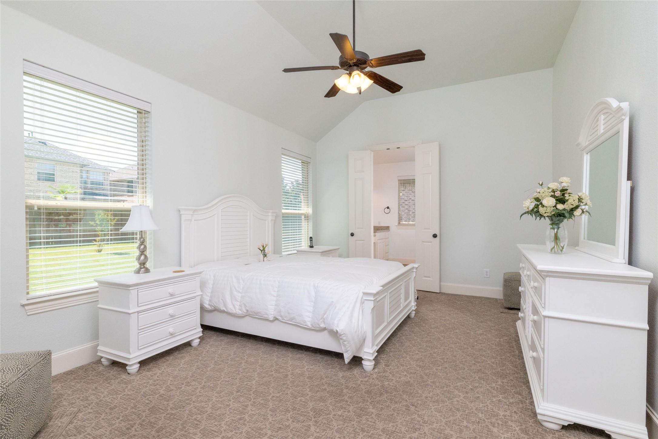 Lantana, Texas, 76226, United States, 3 Bedrooms Bedrooms, ,4 BathroomsBathrooms,Residential,For Sale,1902225