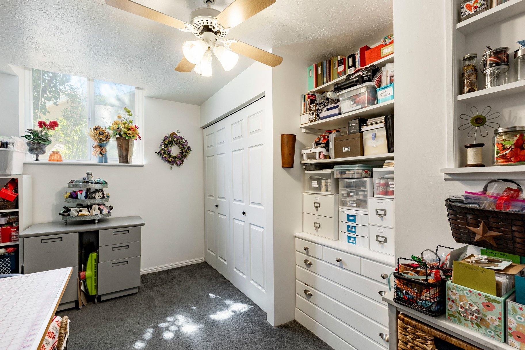  Large Multi-Level Sandy Home with Rentable Full Basement - 物件實景