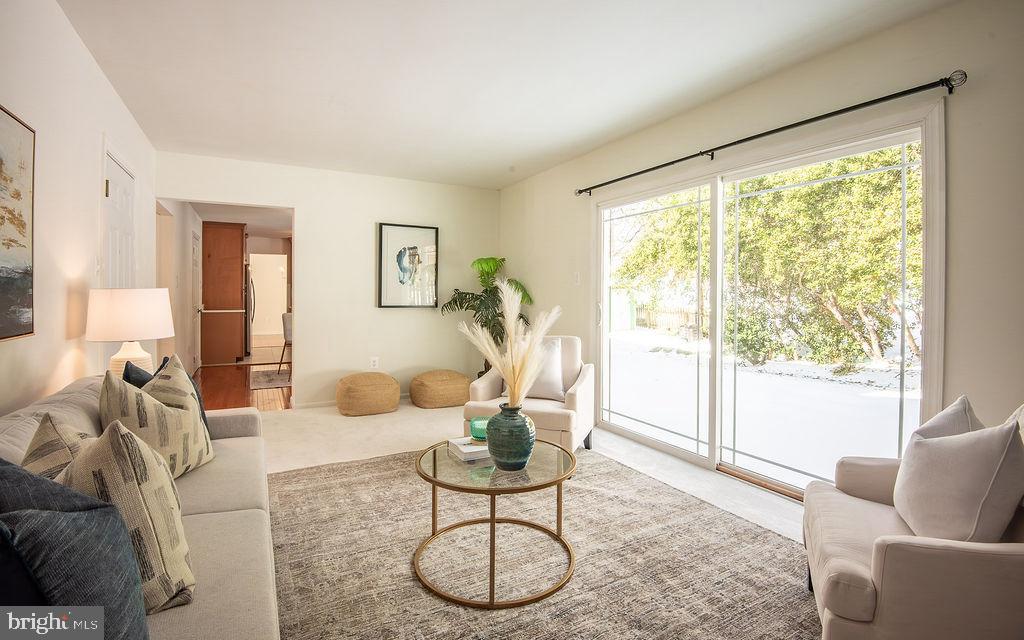 Springfield, Virginia, 22153, United States, 4 Bedrooms Bedrooms, ,3 BathroomsBathrooms,Residential,For Sale,2015320