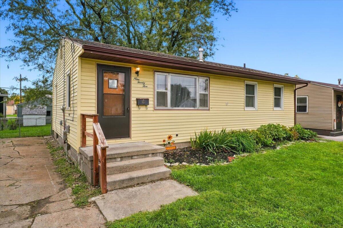 Spruce St, Council Bluffs, IA 51501