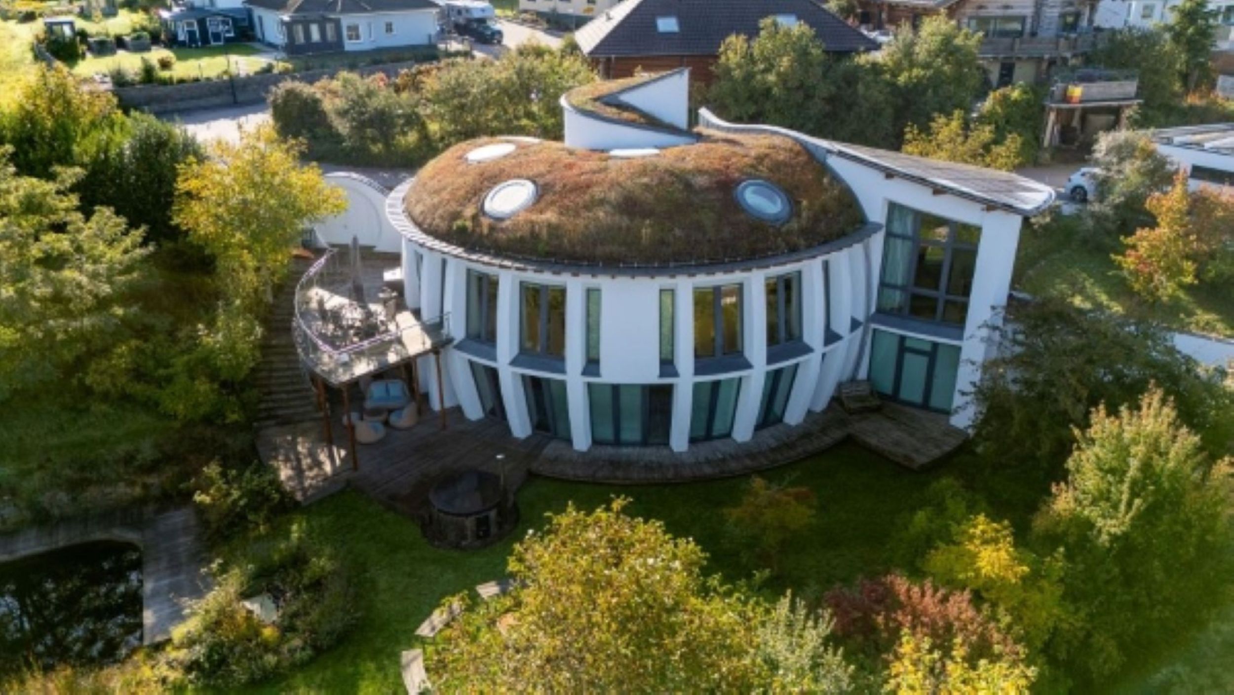  Architectural Haven of 536 m² – A Private Spa Retreat with Natural Swimming Pool - 物件實景