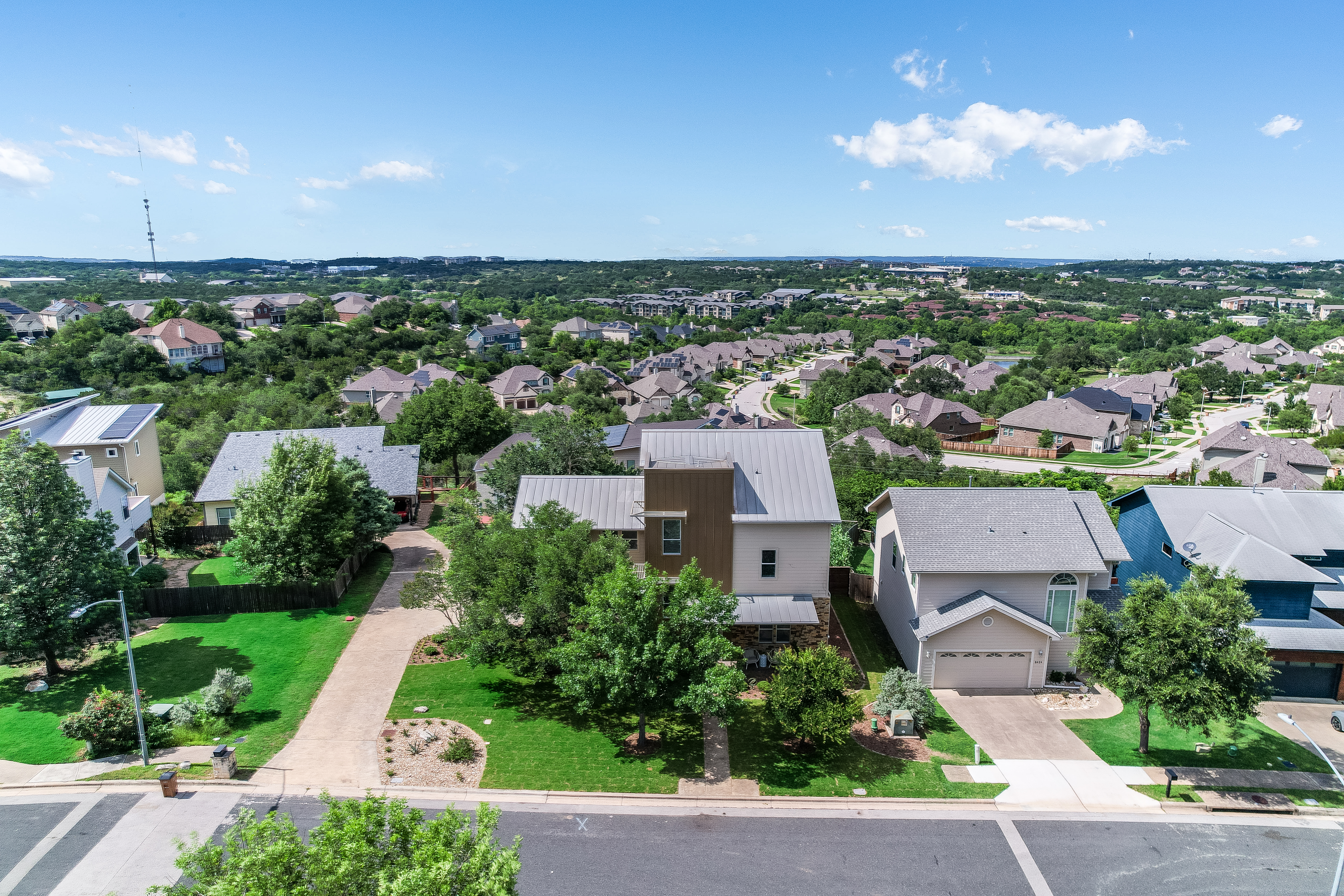  8500 Red Willow Drive Unit A , Austin, TX 78736 - 物件實景