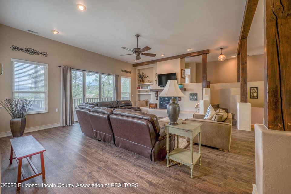 Ruidoso, New Mexico, 88345, United States, 4 Bedrooms Bedrooms, ,3 BathroomsBathrooms,Residential,For Sale,1895343