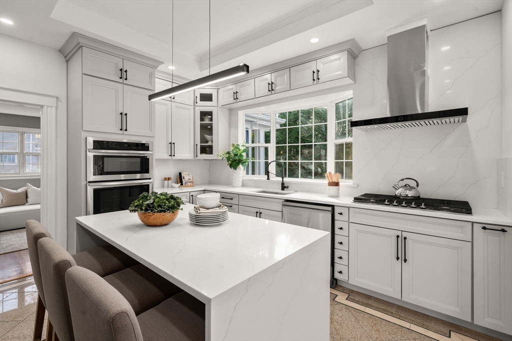 Newton, Massachusetts, 02460, United States, 4 Bedrooms Bedrooms, ,5 BathroomsBathrooms,Residential,For Sale,1992960