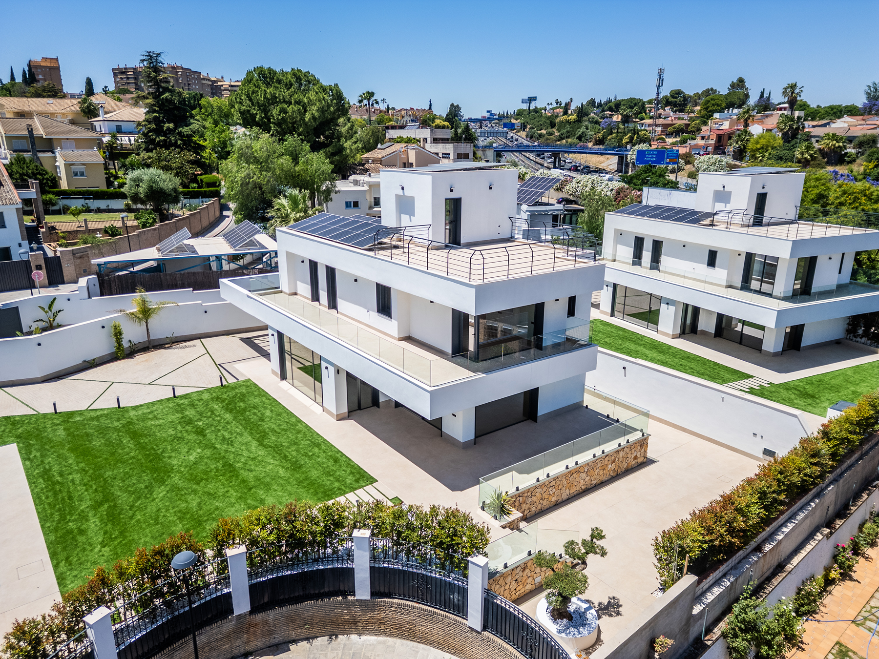  Newly built house with garden, pool, and open views over Seville - 物件實景