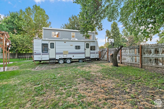 Pleasant Grove, Utah, 84062, United States, 5 Bedrooms Bedrooms, ,3 BathroomsBathrooms,Residential,For Sale,1942889