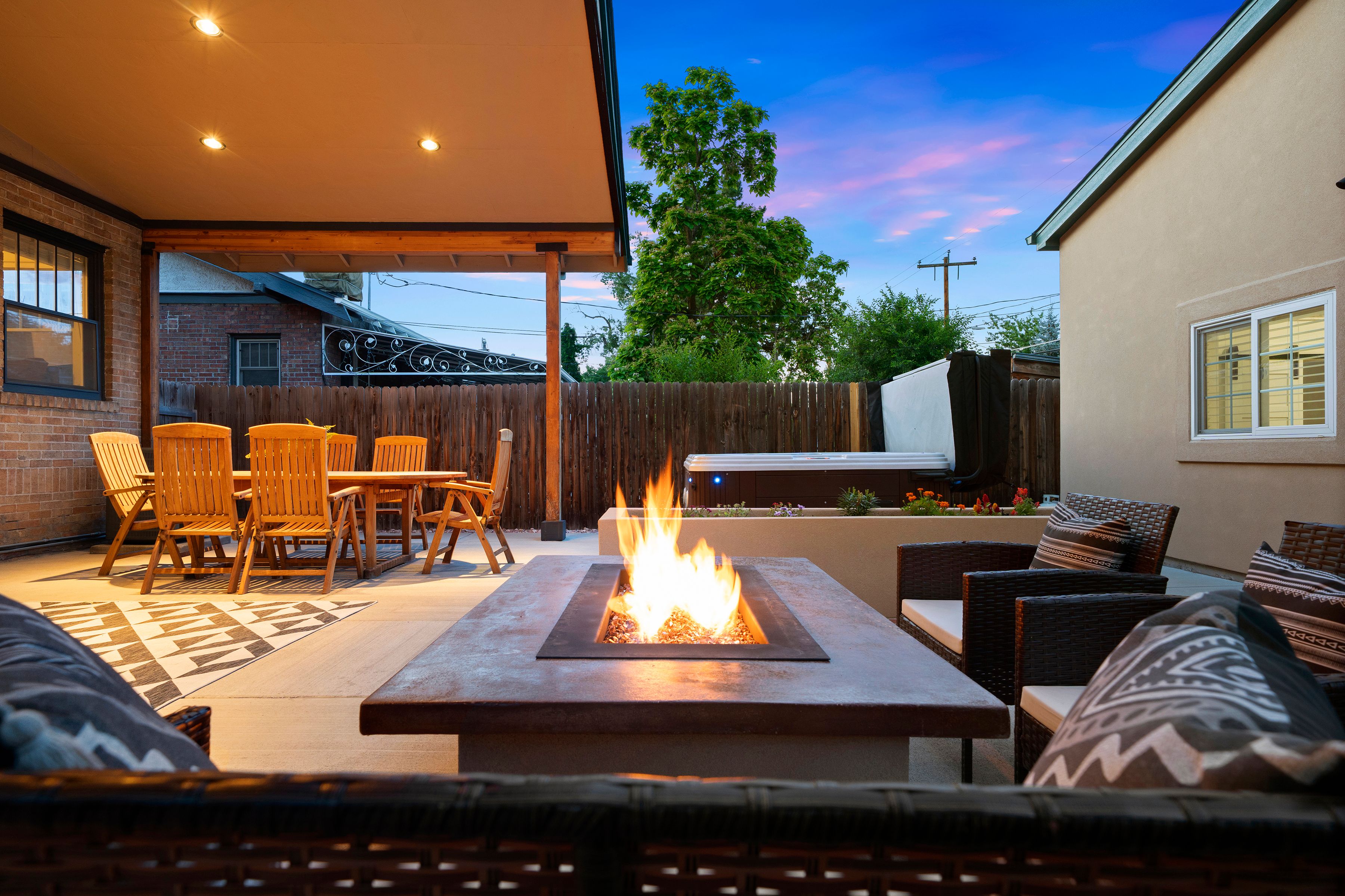  Meticulously maintained Bungalow flows the way it was designed - 物件實景