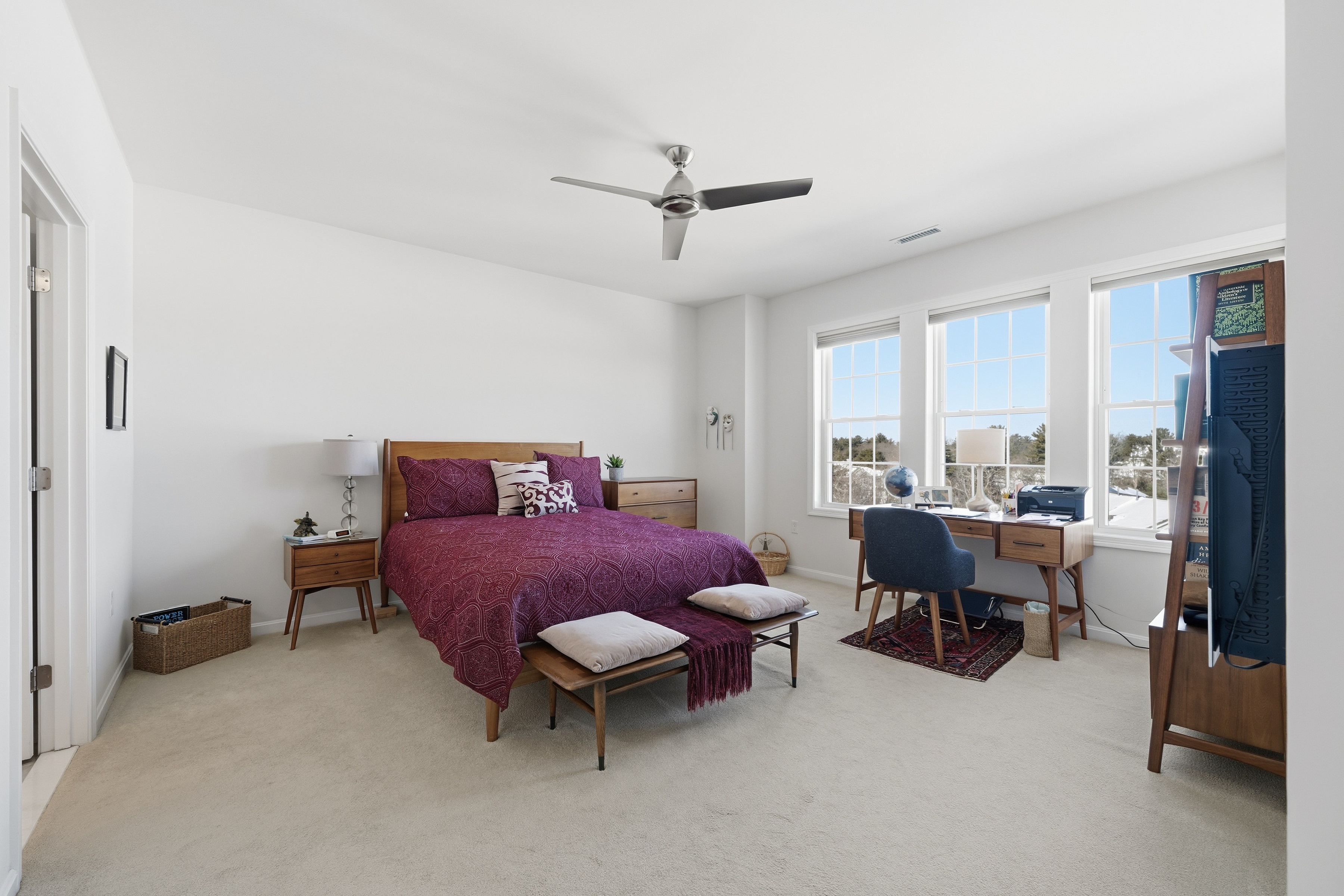 Natick, Massachusetts, 01760, United States, 2 Bedrooms Bedrooms, ,2 BathroomsBathrooms,Residential,For Sale,2015900