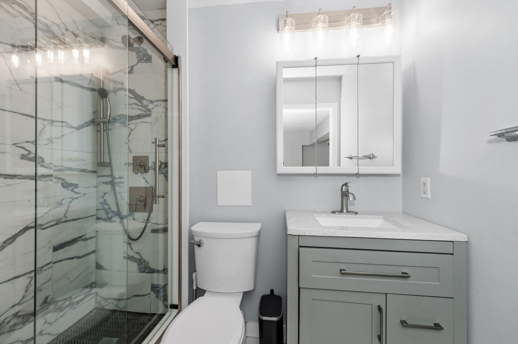 Boston, Massachusetts, 02129, United States, 1 Bedroom Bedrooms, ,2 BathroomsBathrooms,Residential,For Sale,1911386