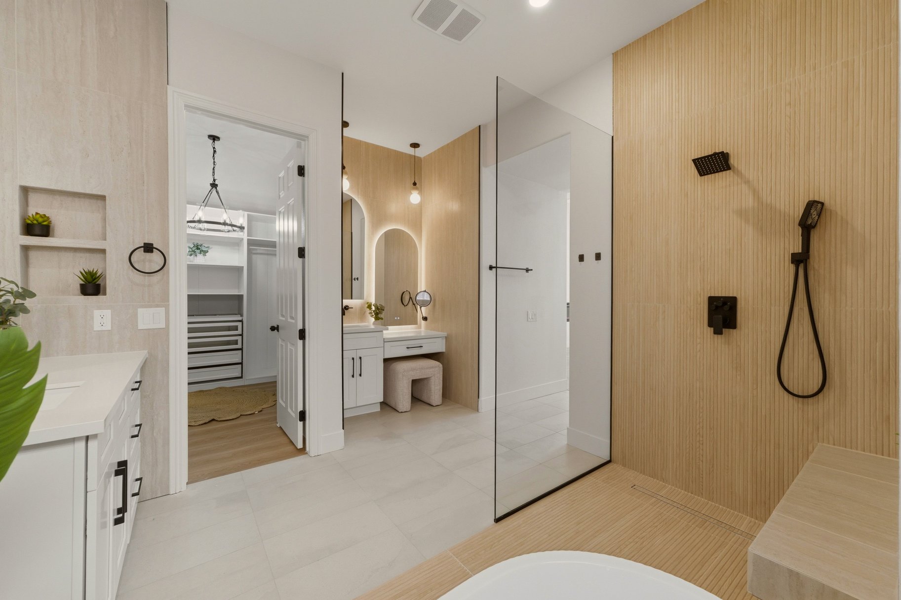  Fully Reimagined Single Story with Pool and Spa in Summerlin West - 物件實景