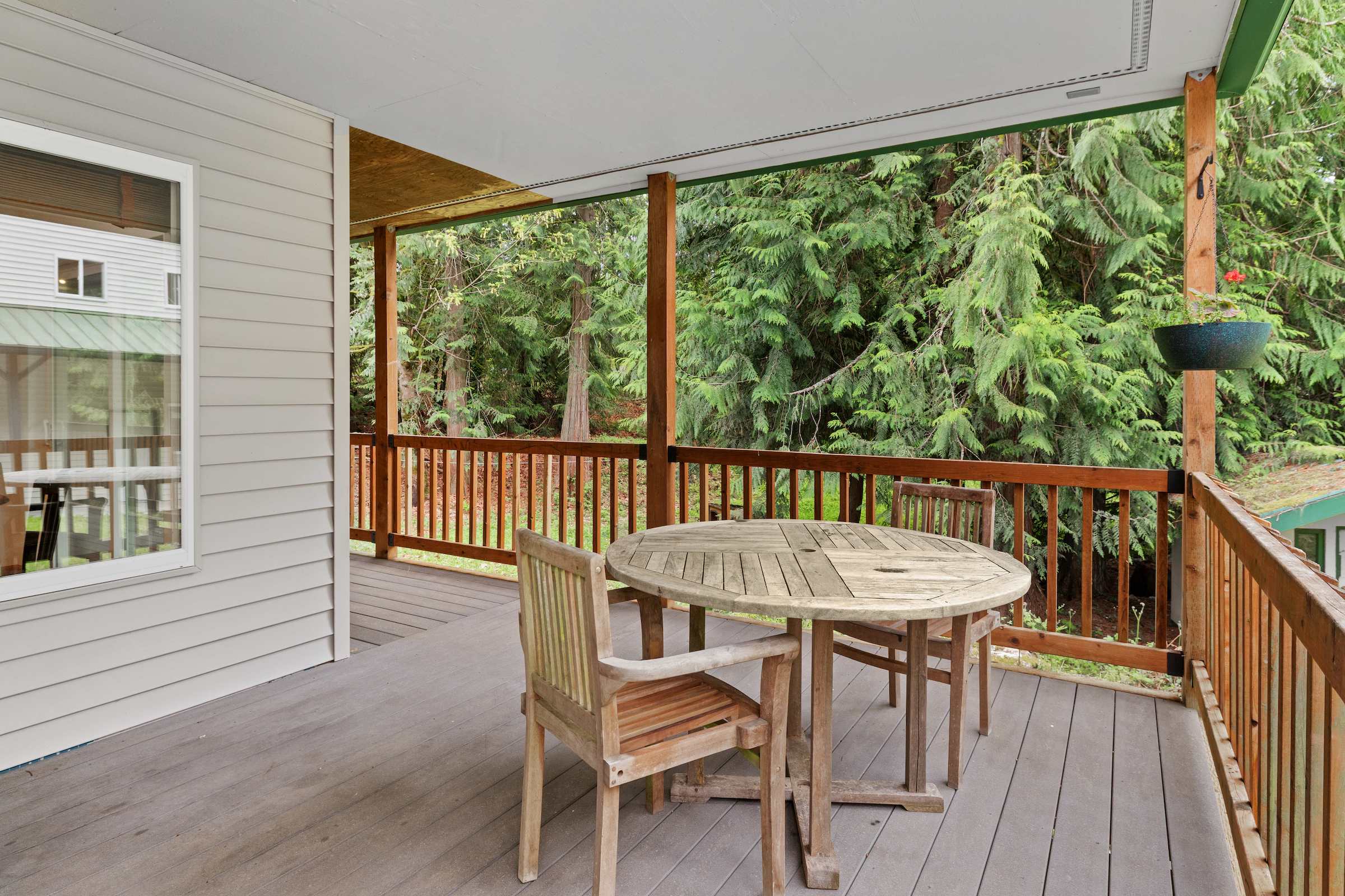  Nature, Privacy, and Multi-Generational Comfort - 物件實景