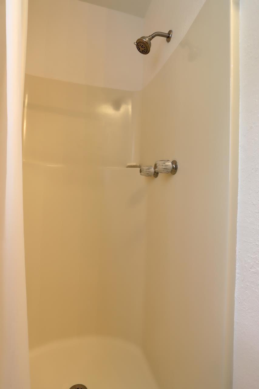 Yosemite, California, 95389, United States, 4 Bedrooms Bedrooms, ,2 BathroomsBathrooms,Residential,For Sale,1980100