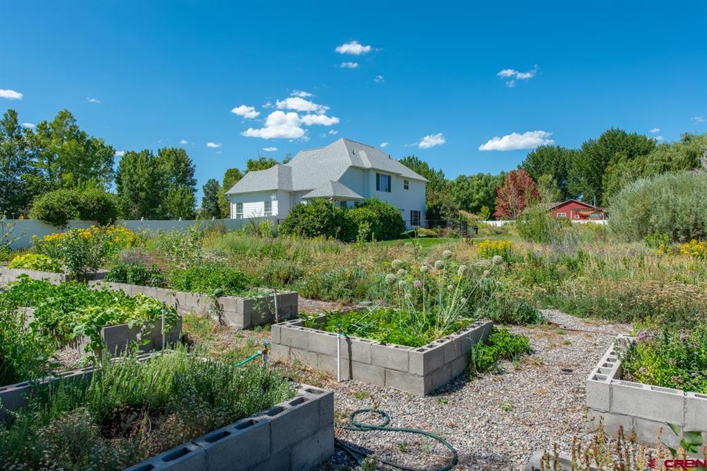 Montrose, Colorado, 81403, United States, 3 Bedrooms Bedrooms, ,2 BathroomsBathrooms,Residential,For Sale,1982789