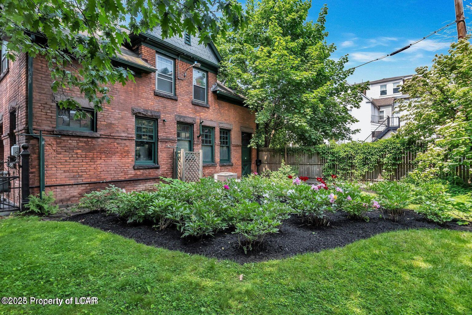 Wilkes-Barre, Pennsylvania, 18701, United States, 7 Bedrooms Bedrooms, ,3 BathroomsBathrooms,Residential,For Sale,1982709