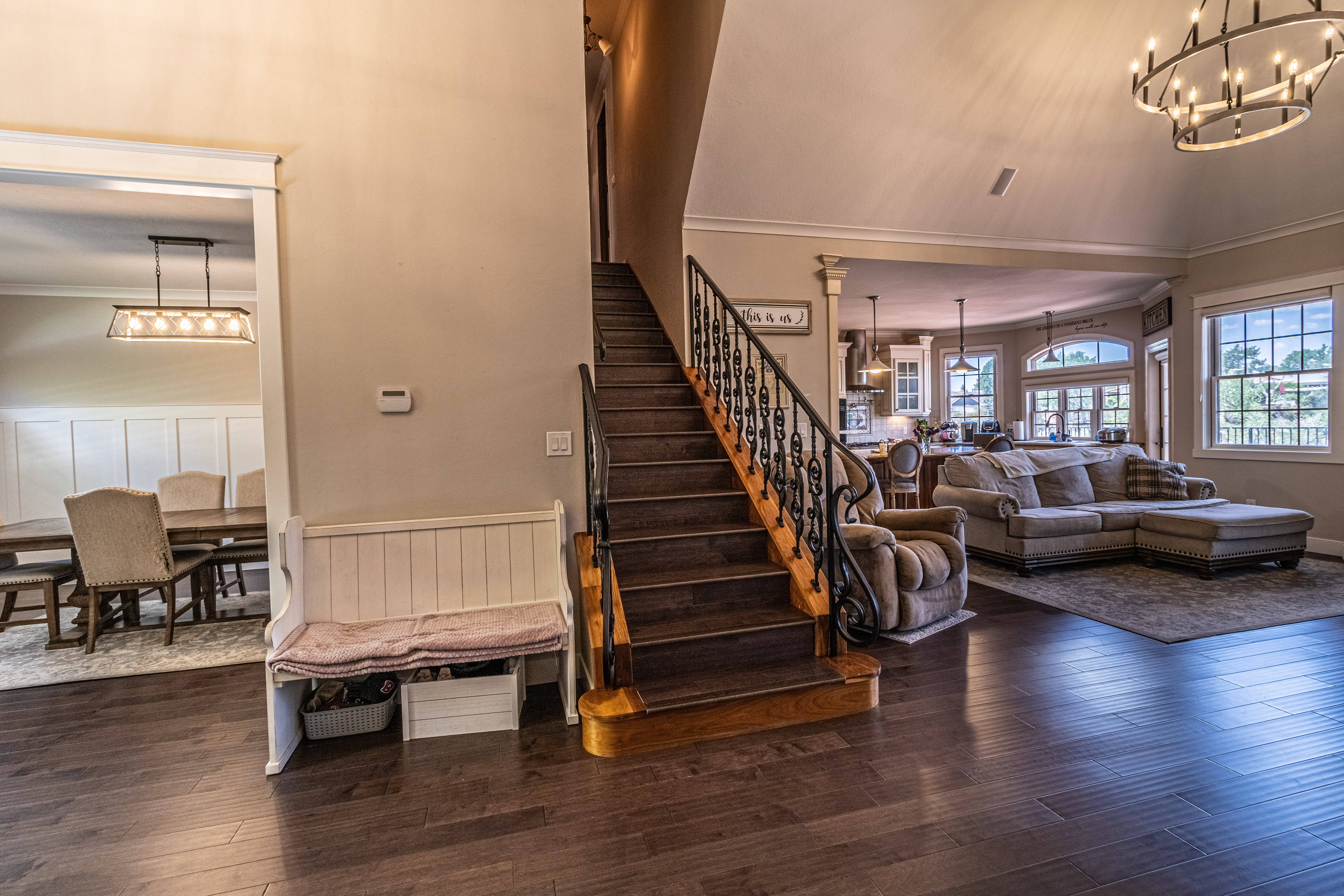 Farmington, New Mexico, 87401, United States, 4 Bedrooms Bedrooms, ,5 BathroomsBathrooms,Residential,For Sale,1942603