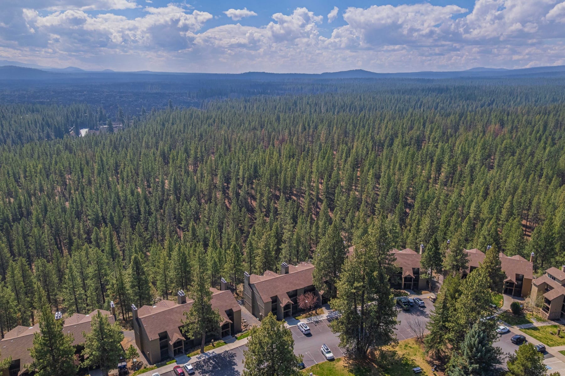  18575 SW Century Drive ## 1437 Bend, OR 97702 - 物件實景