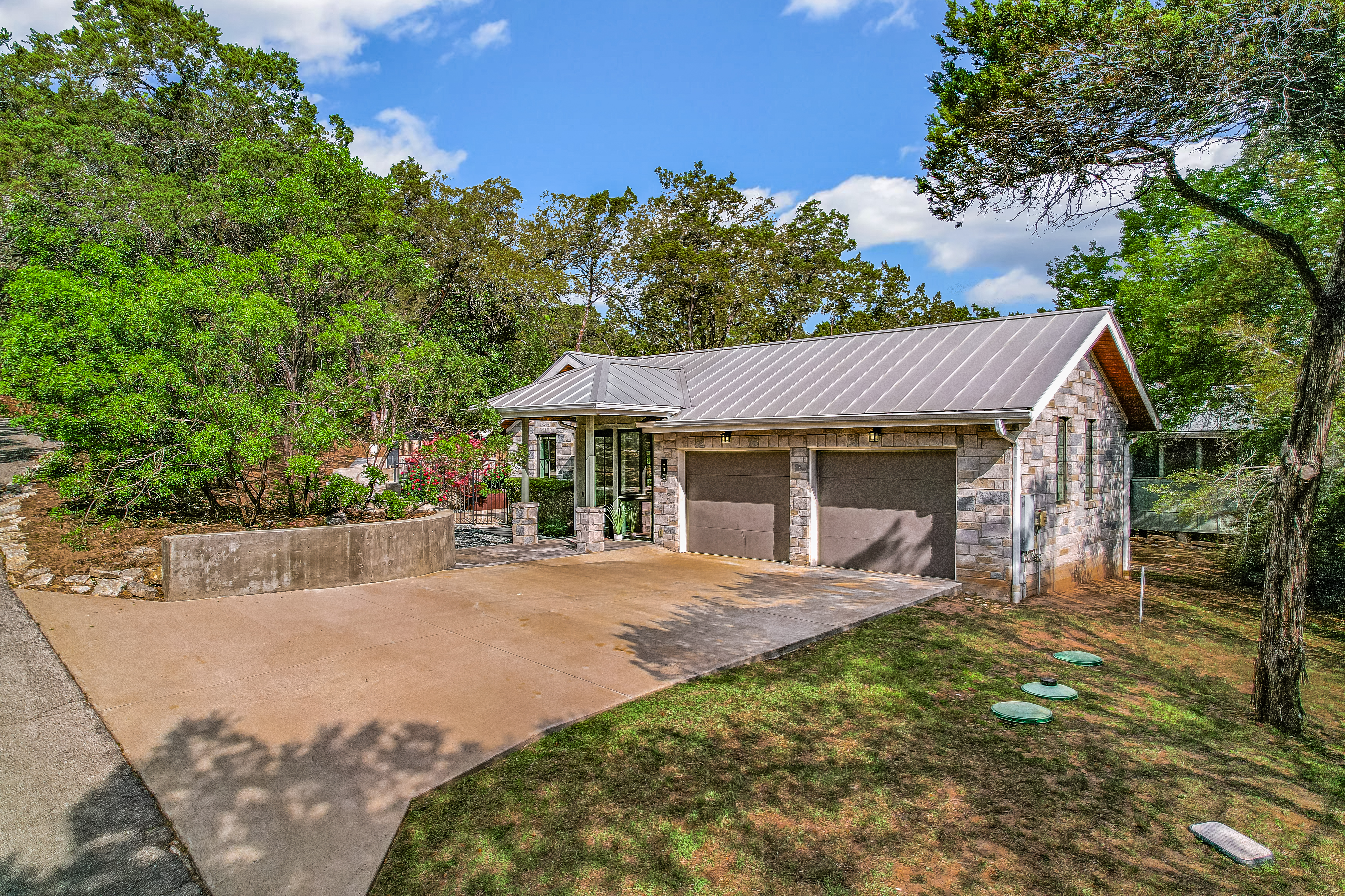  a rare lake austin estate where  luxury meets quiet nature - 物件實景