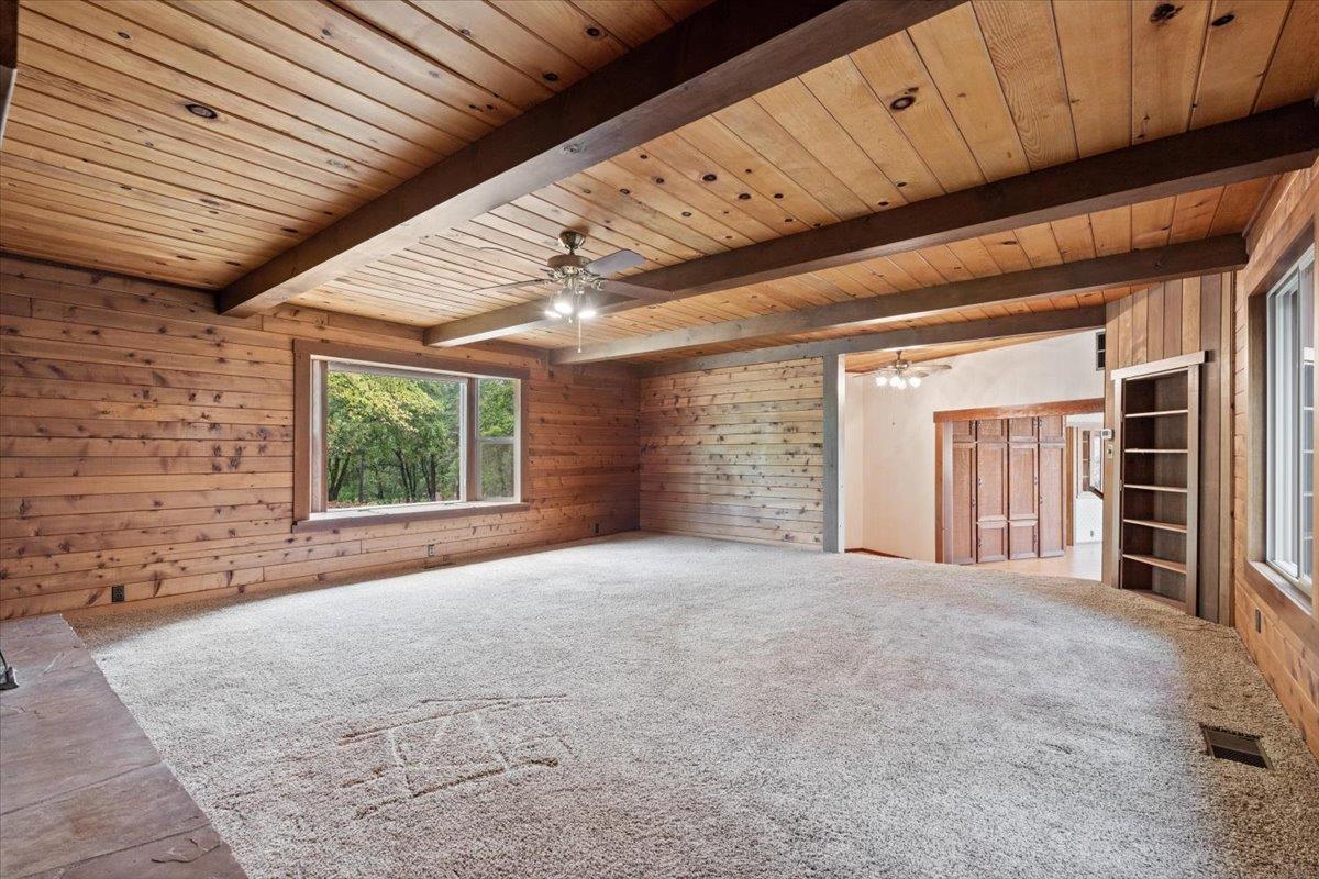 Grass Valley, California, 95945, United States, 3 Bedrooms Bedrooms, ,2 BathroomsBathrooms,Residential,For Sale,1974431