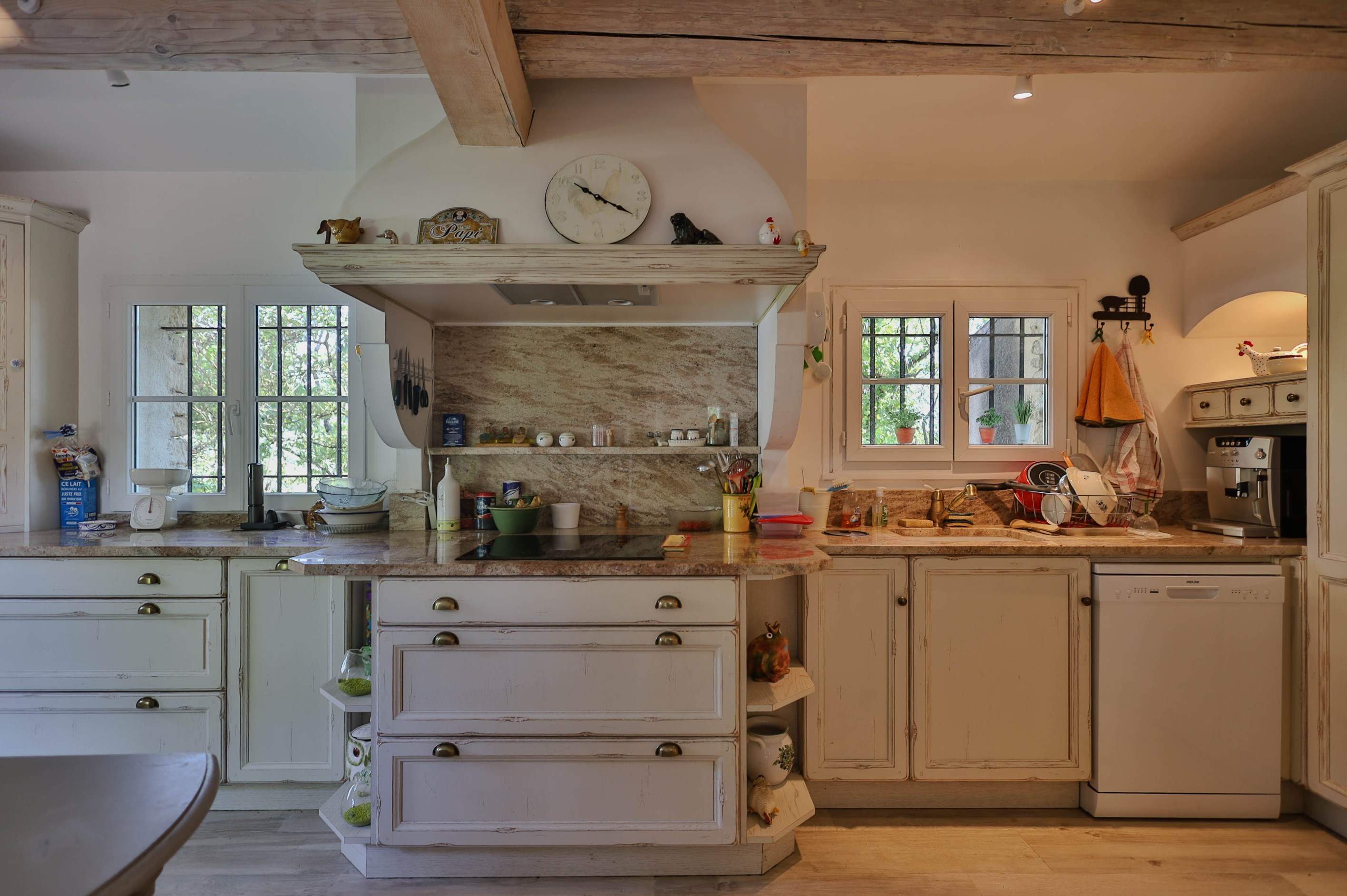 Elegant Provençal Property with Views over Gordes - 物件實景