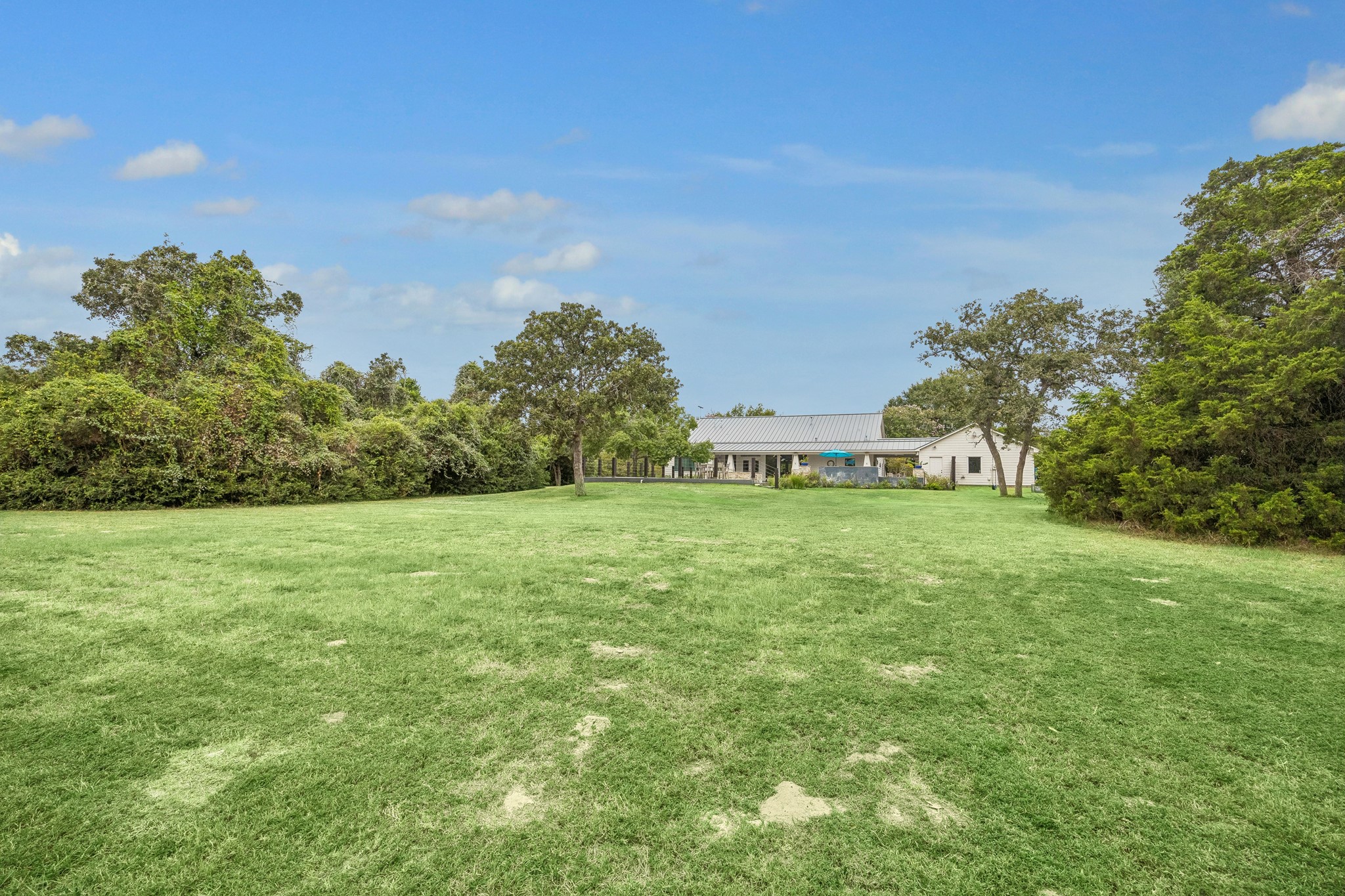  440 Piney Creek Road Road, Bellville, TX, 77418 - 物件實景