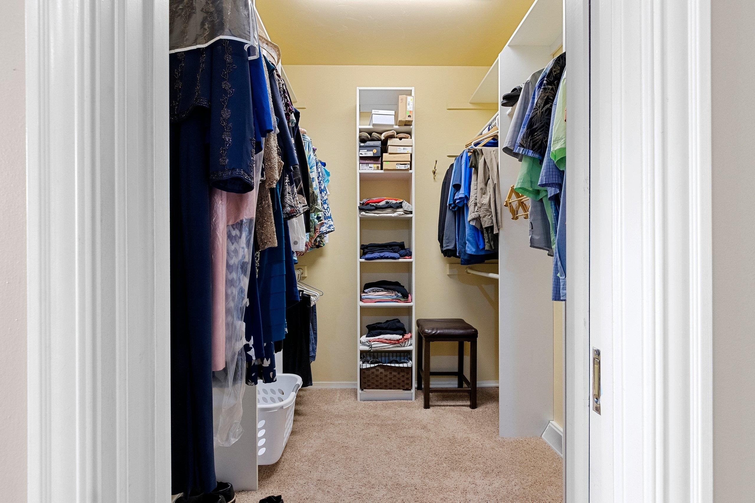 GREEN BAY, Wisconsin, 54302-5254, United States, 5 Bedrooms Bedrooms, ,4 BathroomsBathrooms,Residential,For Sale,1975812