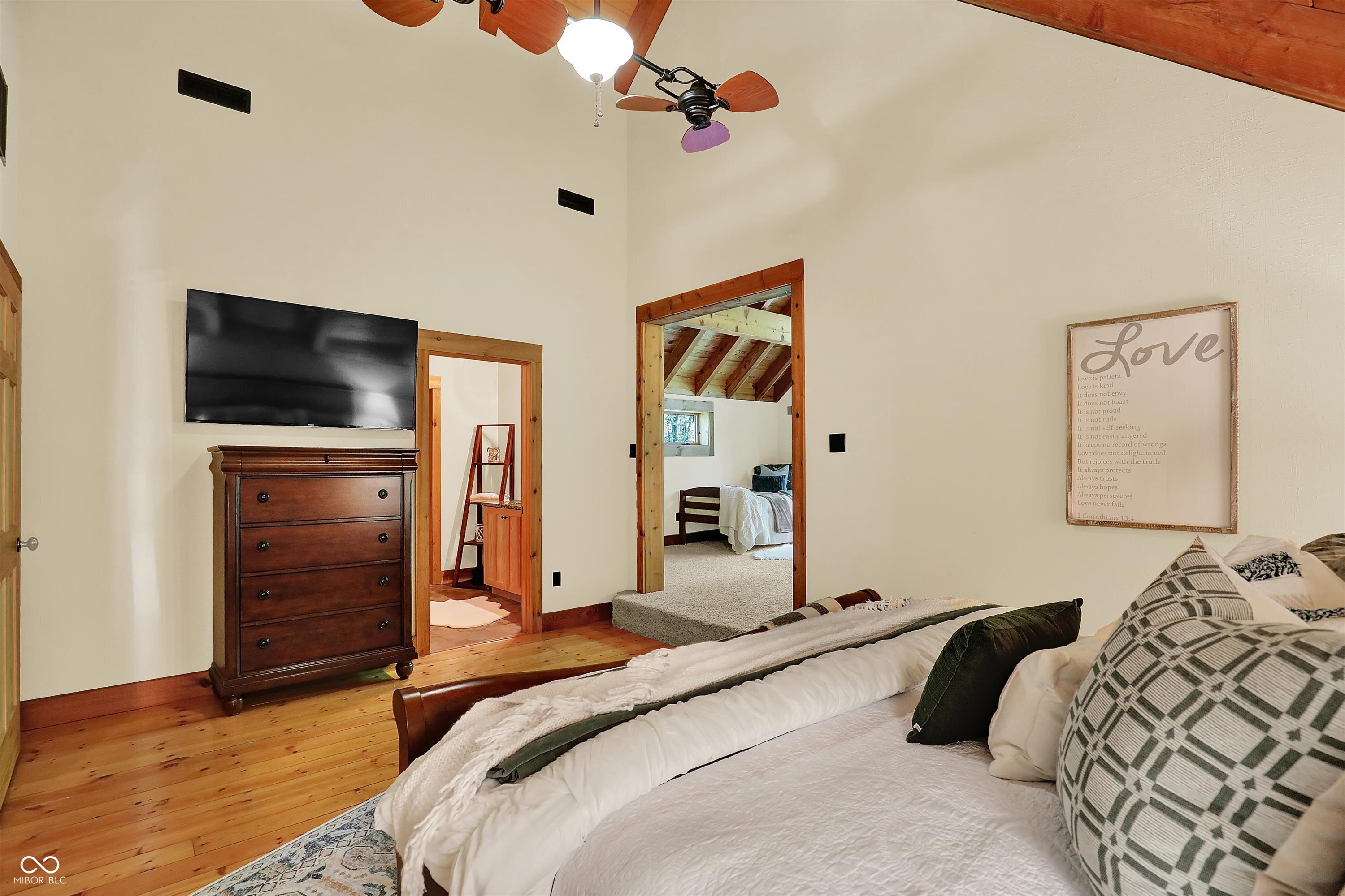 Unionville, Indiana, 47468, United States, 4 Bedrooms Bedrooms, ,5 BathroomsBathrooms,Residential,For Sale,1870094