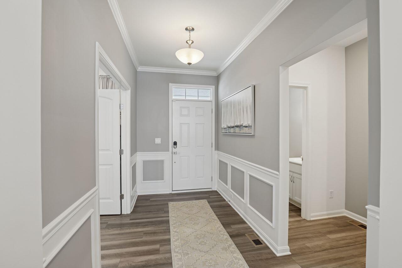 Covington, Kentucky, 41017, United States, 3 Bedrooms Bedrooms, ,3 BathroomsBathrooms,Residential,For Sale,2002248