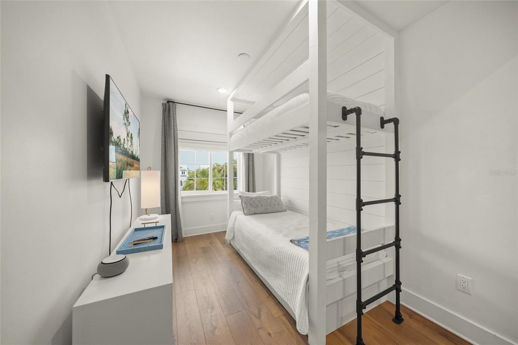 Anna Maria, Florida, 34216, United States, 5 Bedrooms Bedrooms, ,4 BathroomsBathrooms,Residential,For Sale,1819285