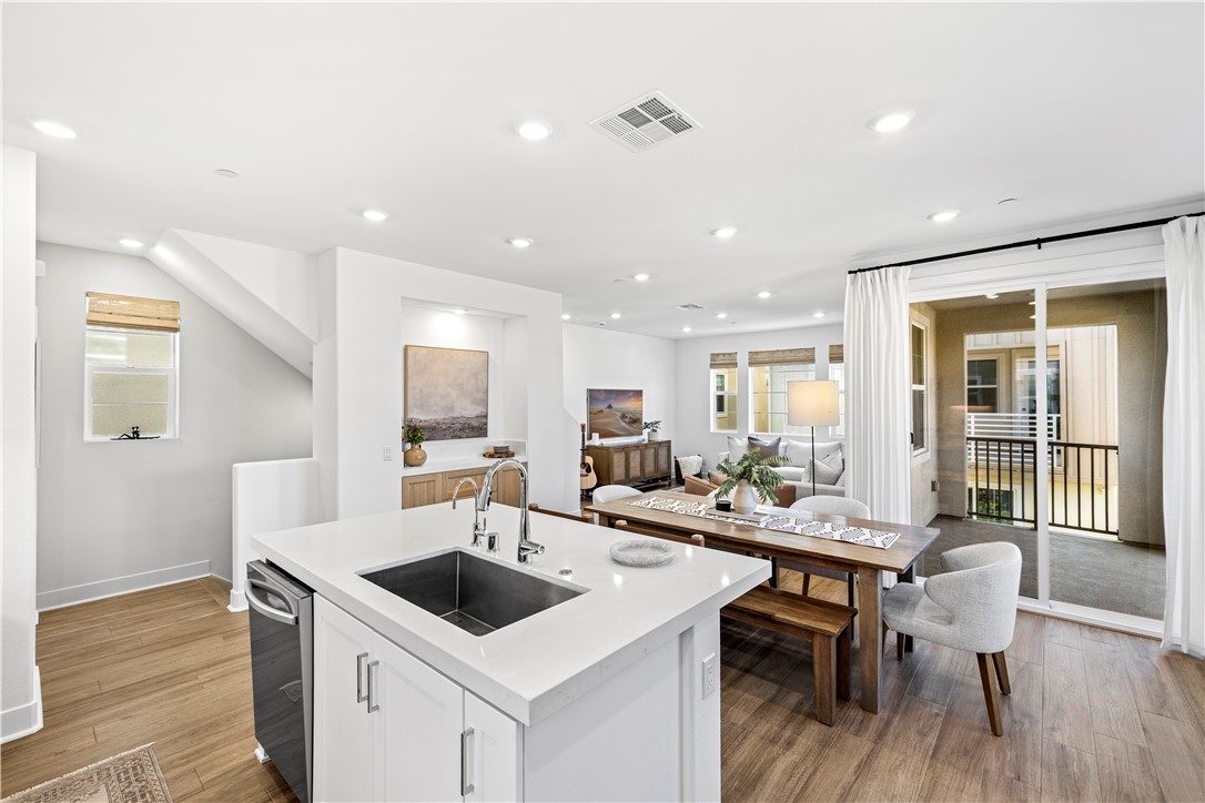 Rancho Mission Viejo, California, 92694, United States, 3 Bedrooms Bedrooms, ,3 BathroomsBathrooms,Residential,For Sale,1891499