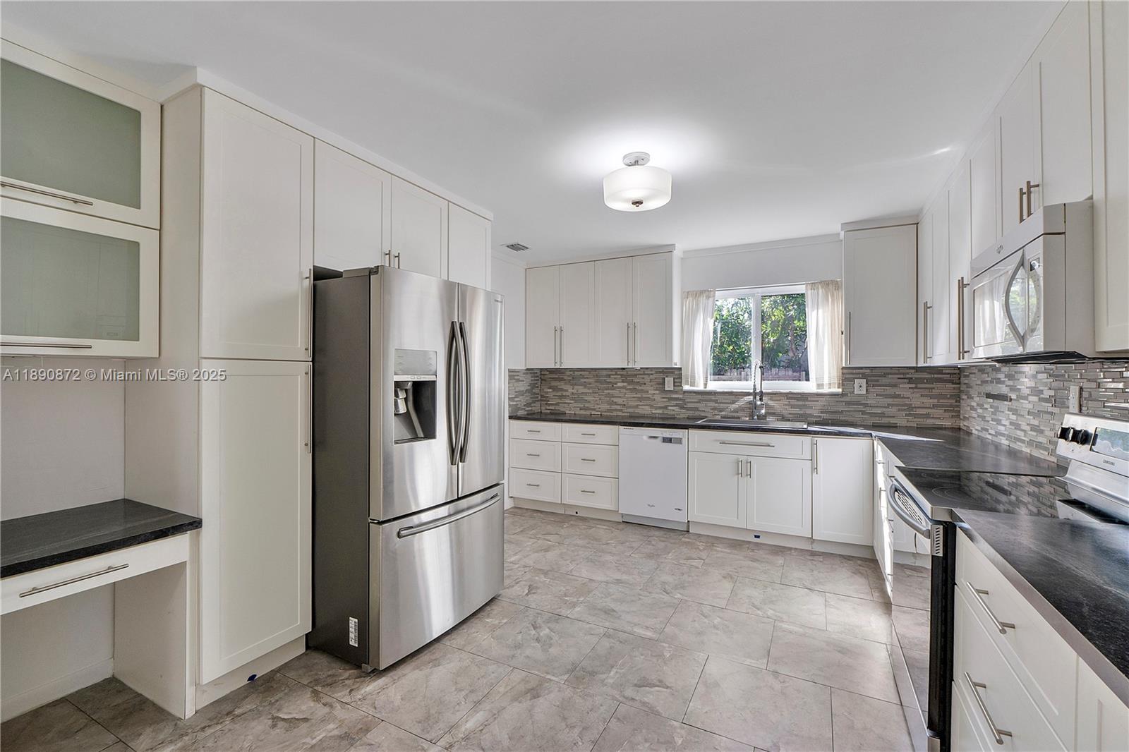 Pembroke Park, Florida, 33023, United States, 3 Bedrooms Bedrooms, ,2 BathroomsBathrooms,Residential,For Sale,1985513