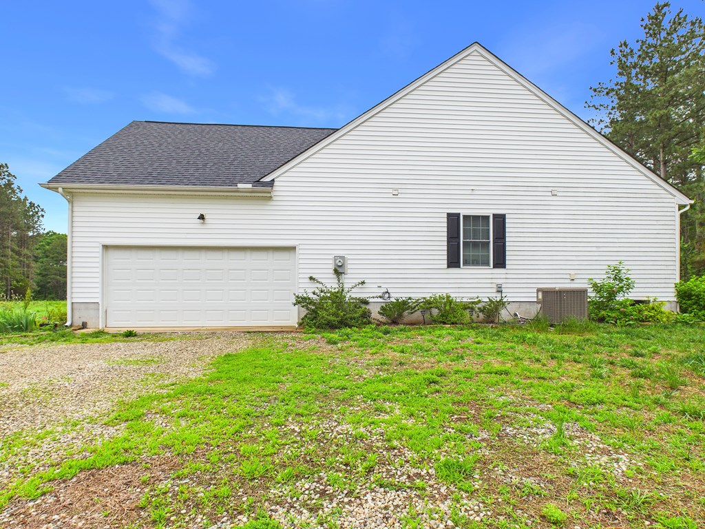 Cumberland, Virginia, 23901, United States, 4 Bedrooms Bedrooms, ,3 BathroomsBathrooms,Residential,For Sale,2048772