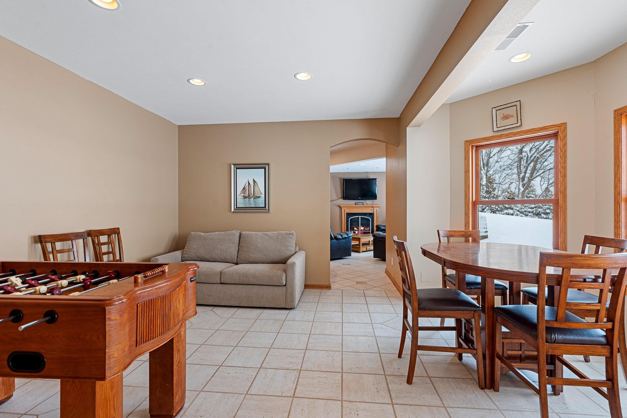 CHILTON, Wisconsin, 53014, United States, 5 Bedrooms Bedrooms, ,6 BathroomsBathrooms,Residential,For Sale,1927210