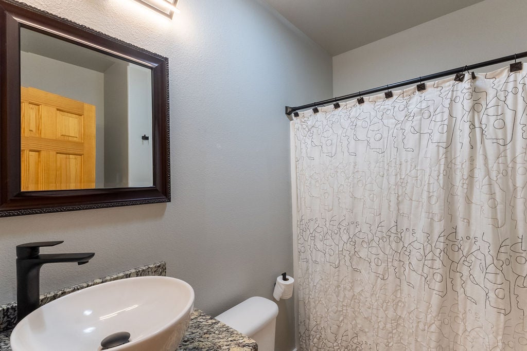 Billings, Montana, 59101, United States, 6 Bedrooms Bedrooms, ,4 BathroomsBathrooms,Residential,For Sale,2049164