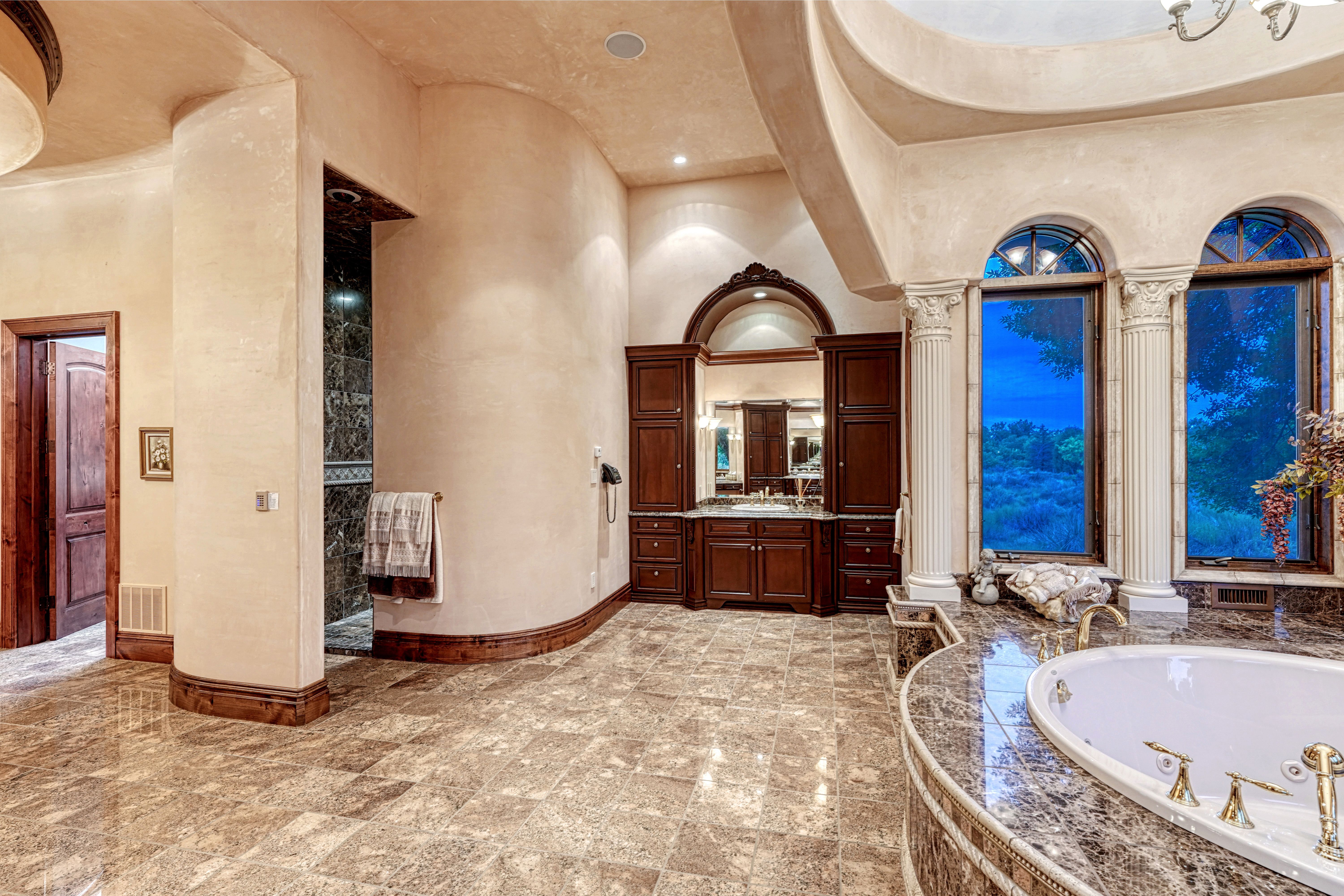  Extraordinary Estate on Pueblo