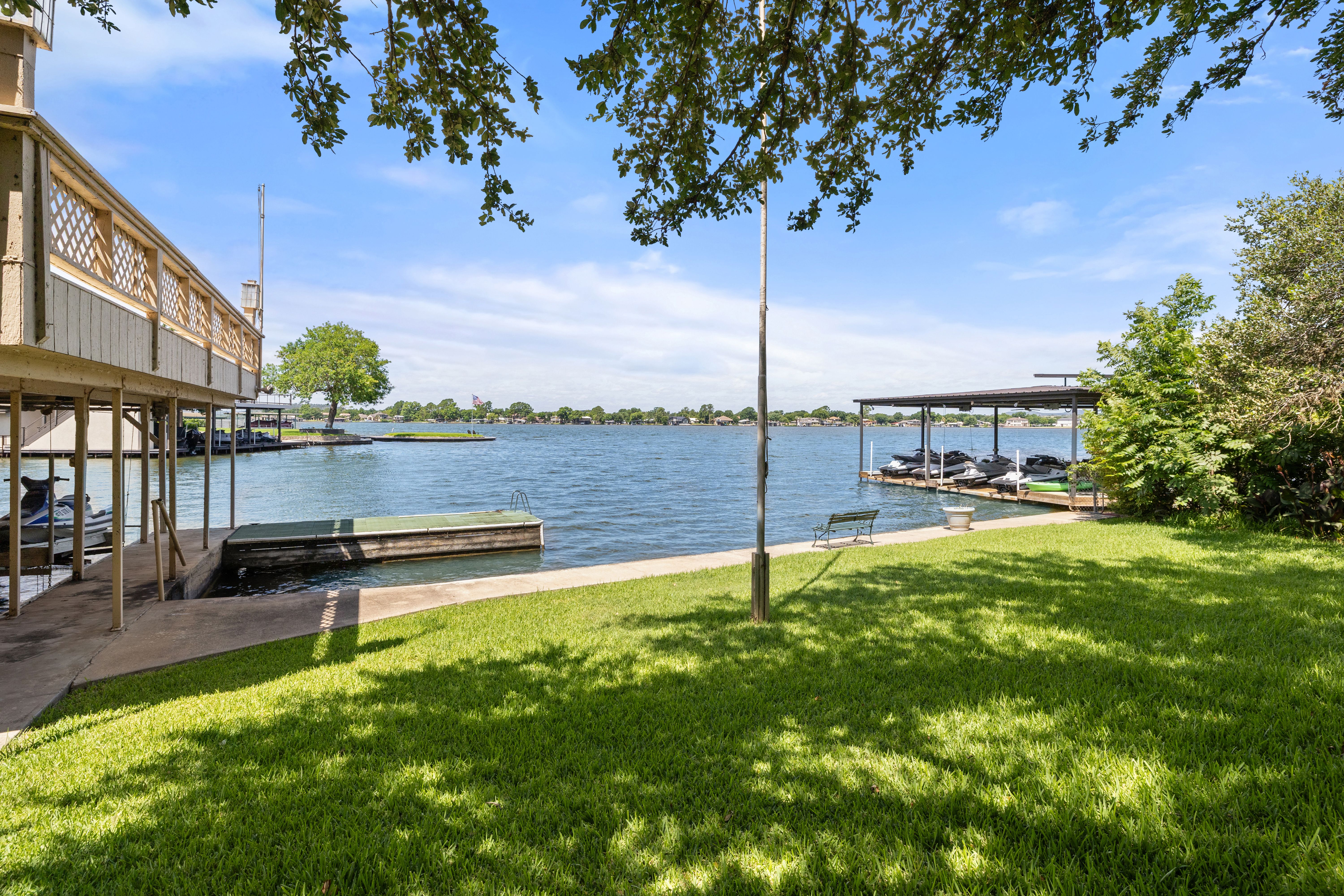  Prime Lake LBJ Waterfront Opportunity - 物件實景