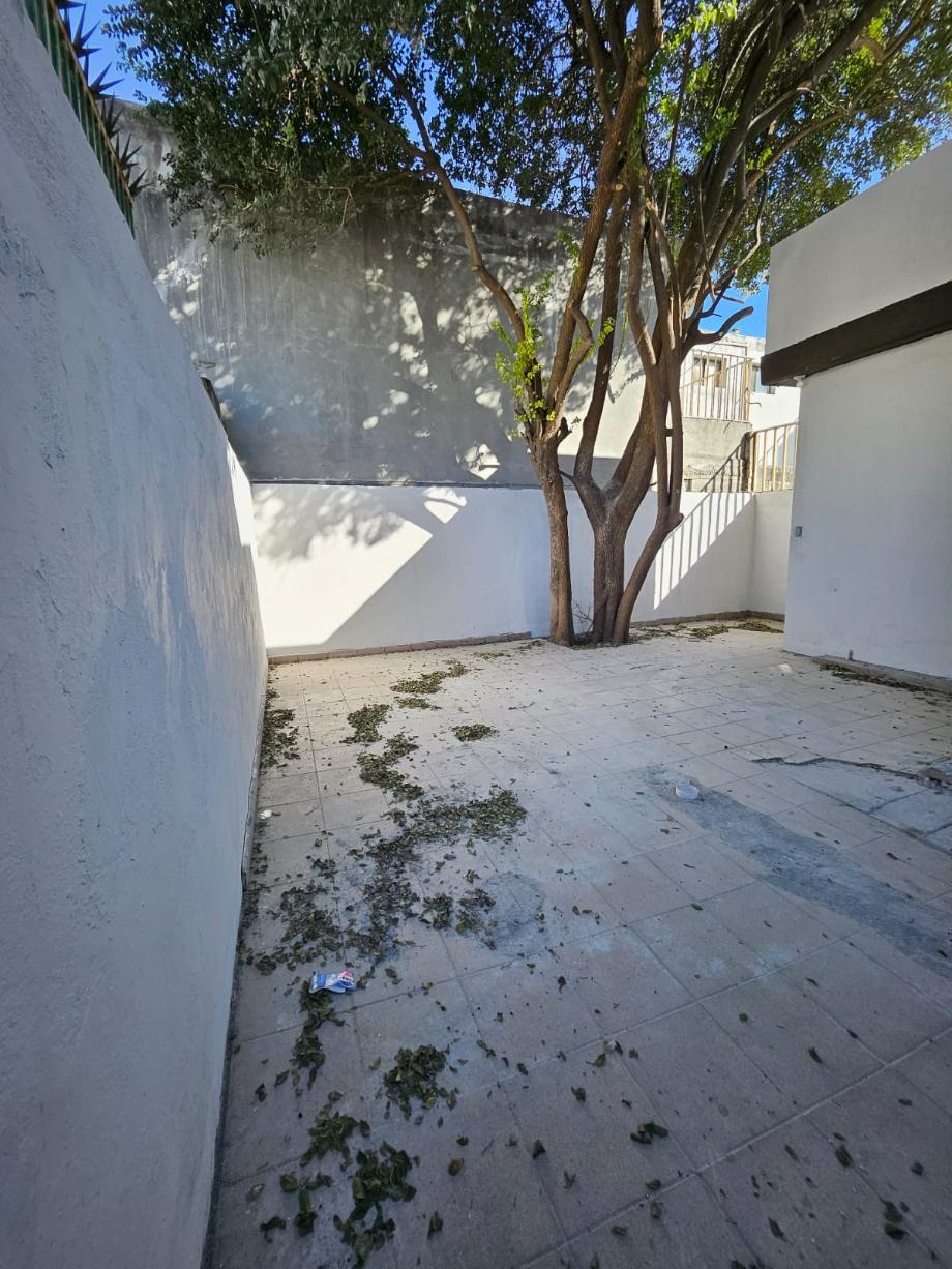 Monterrey, Nuevo León, 64000, Mexico, 6 Bedrooms Bedrooms, ,4 BathroomsBathrooms,Residential,For Sale,1997199