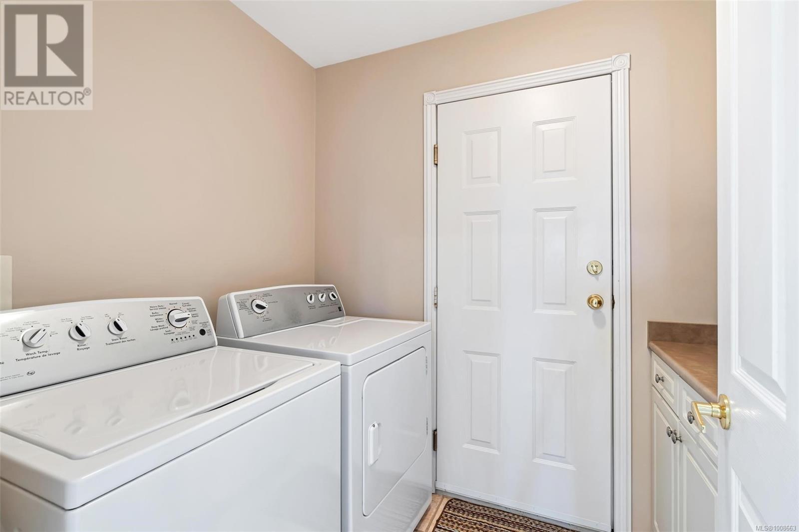 DUNCAN, British Columbia, V9L 5P3, CA, 4 Bedrooms Bedrooms, ,3 BathroomsBathrooms,Residential,For Sale,1908647